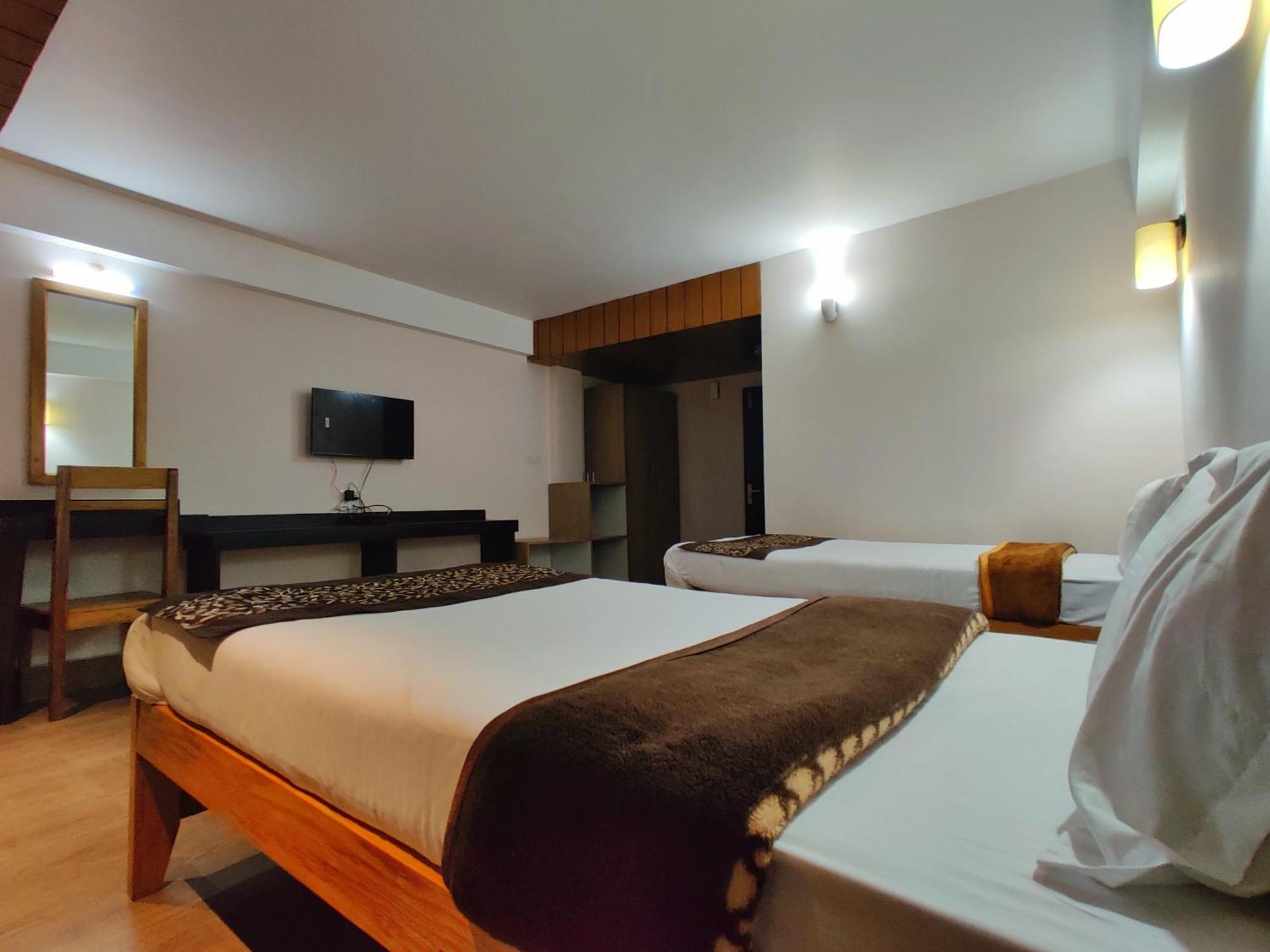 Hotel Vajra Tavang Kültér fotó