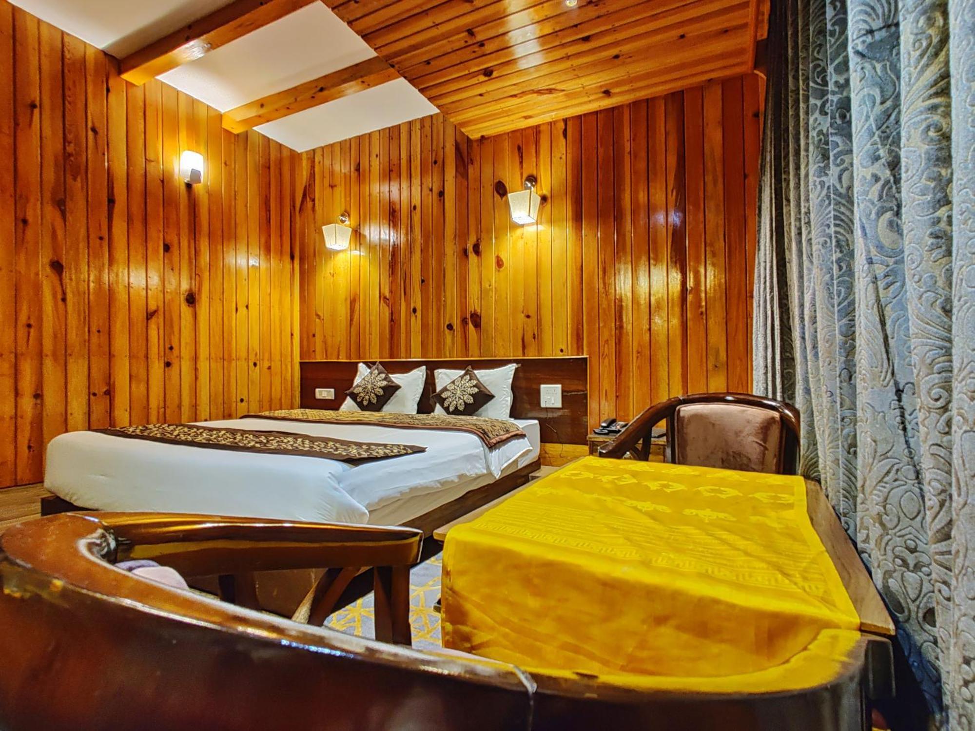 Hotel Vajra Tavang Kültér fotó